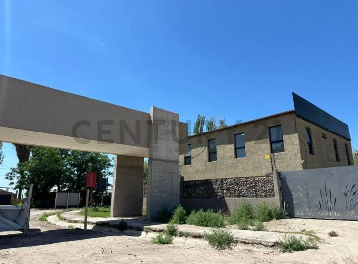 Terreno · 300m²