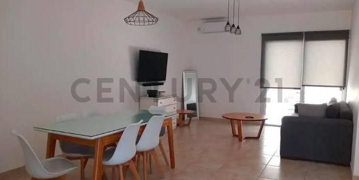 Casa · 91m² · 2 Dormitorios · 1 Cochera