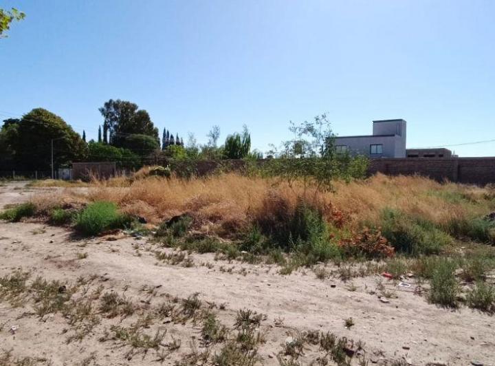 Terreno · 330m²