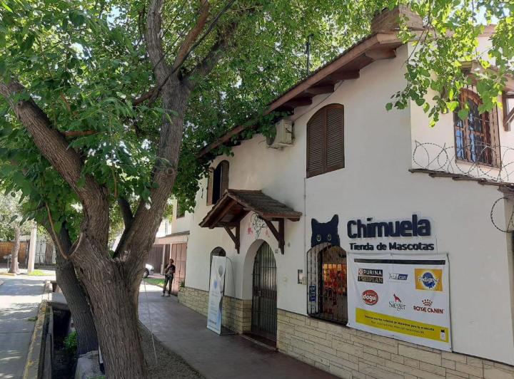 Casa · 260m² · 10 Ambientes · 1 Cochera