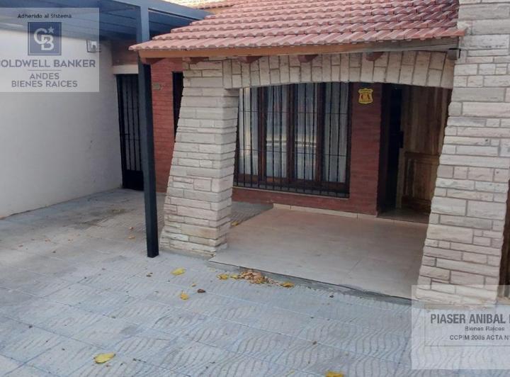 Casa · 500m² · 12 Ambientes · 2 Cocheras