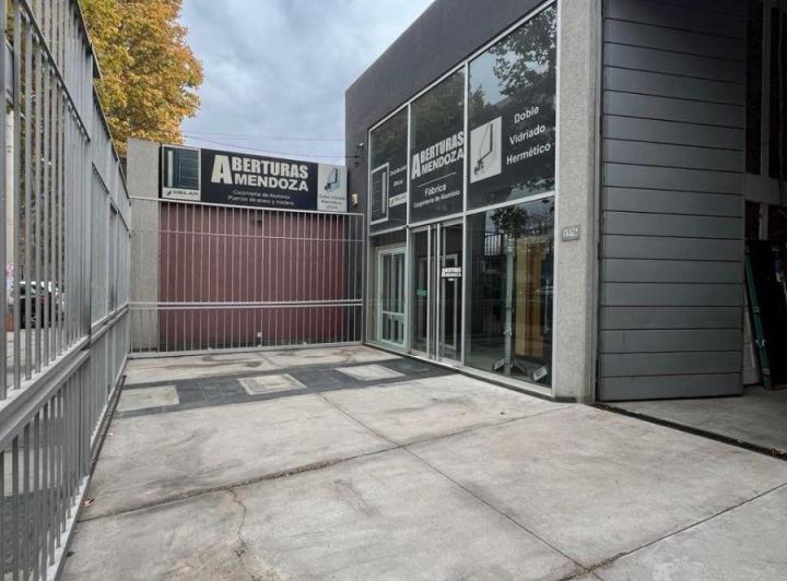 Bodega-Galpón · 340m²
