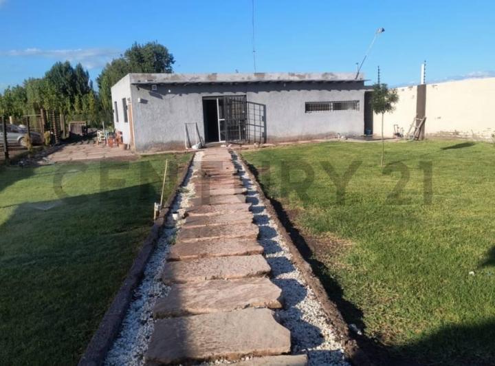 Casa · 100m² · 4 Ambientes · 1 Cochera
