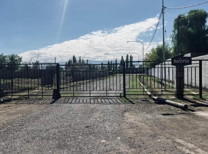 Terreno · 614m²