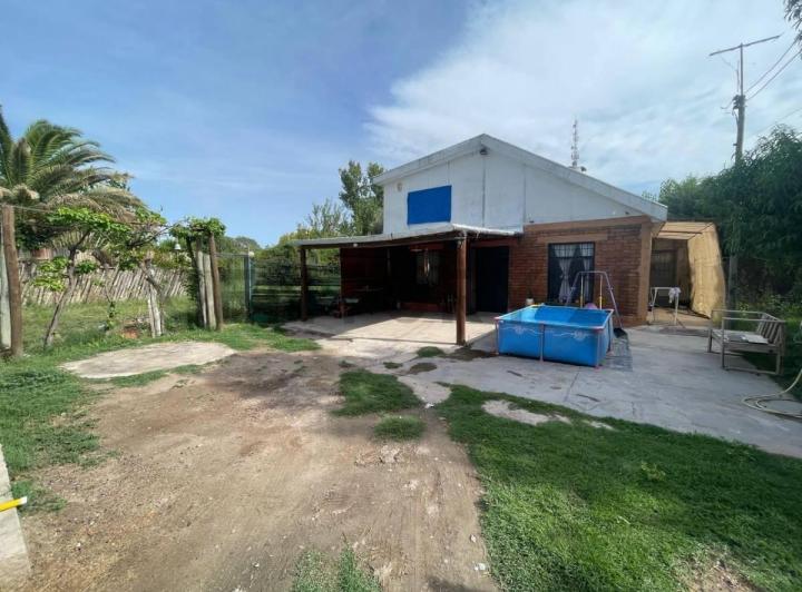 Casa · 130m² · 6 Ambientes · 4 Cocheras