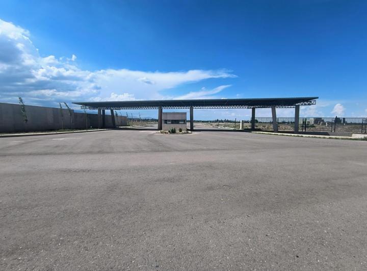 Terreno · 678m²