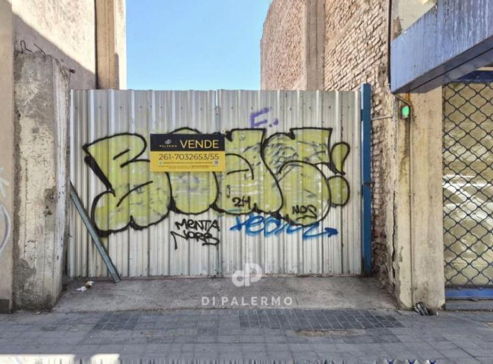 Terreno · 470m²