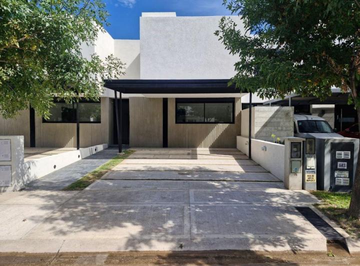 PH · 190m² · 10 Ambientes · 1 Cochera