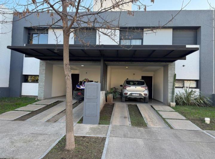 PH · 165m² · 4 Ambientes · 1 Cochera