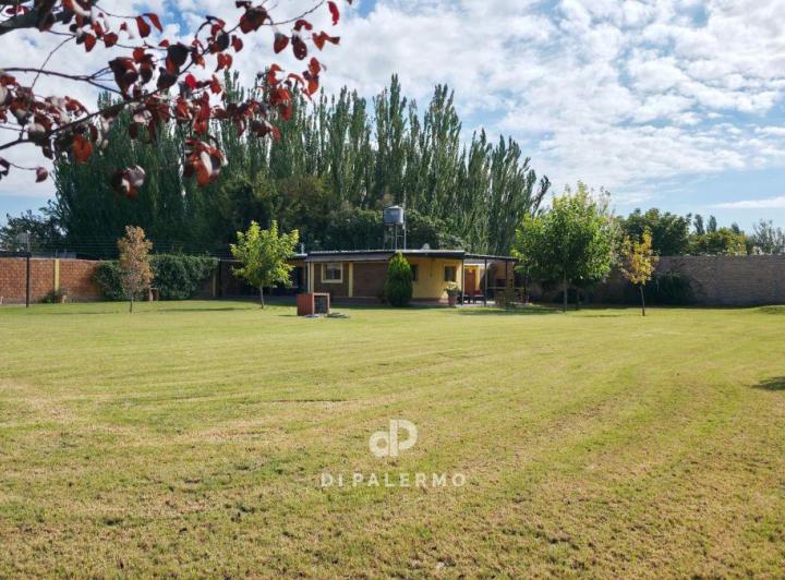 Casa · 277m² · 6 Ambientes · 4 Cocheras