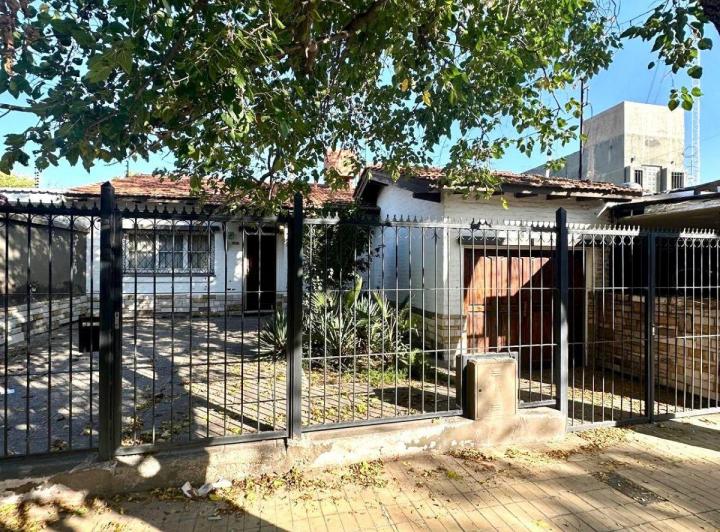 Casa · 157m² · 5 Ambientes · 1 Cochera