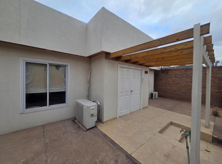 Casa · 106m² · 3 Dormitorios · 1 Cochera