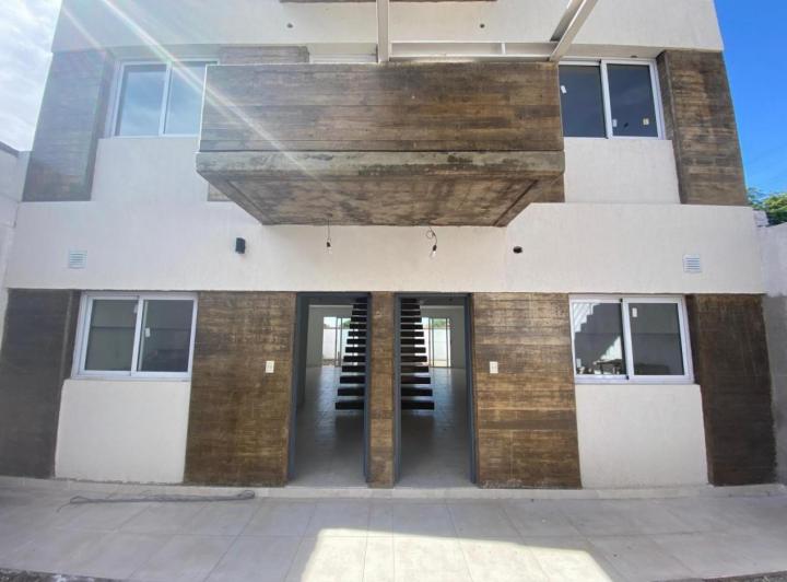 Departamento · 84m² · 4 Dormitorios