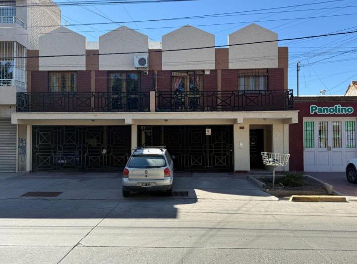 Departamento · 56m² · 5 Ambientes · 1 Cochera