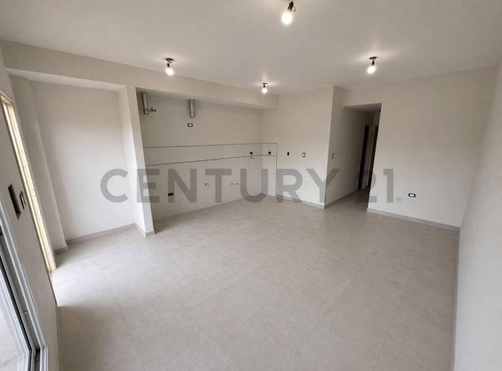 Departamento · 61m² · 4 Ambientes · 1 Cochera