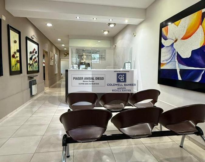 Edificio · 251m²