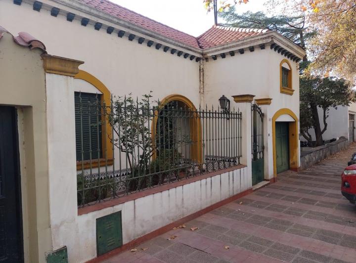 Casa · 544m² · 5 Dormitorios