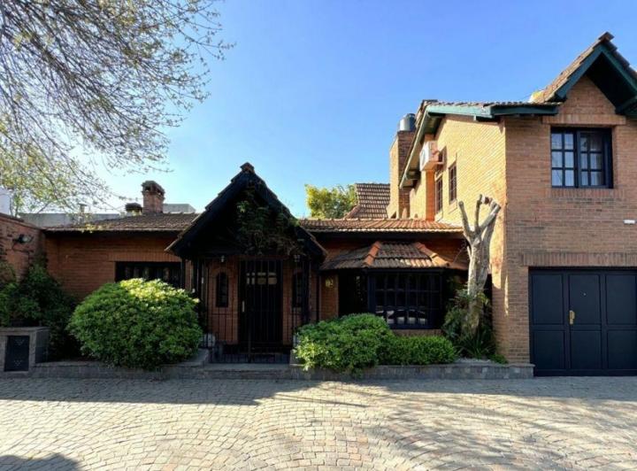 PH · 140m² · 4 Ambientes · 3 Cocheras