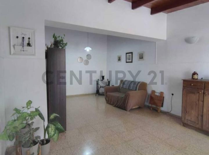 Casa · 143m² · 3 Dormitorios · 1 Cochera