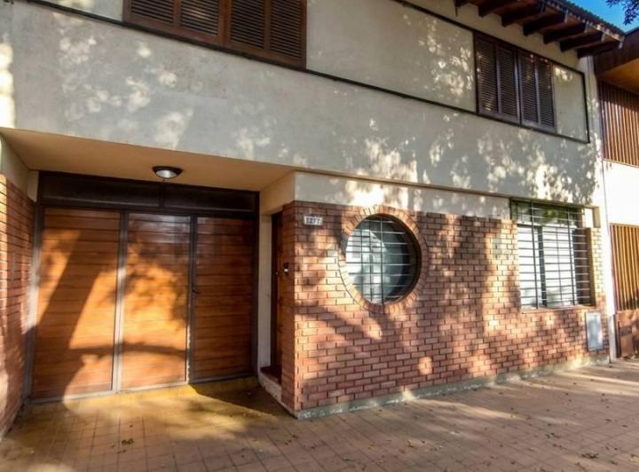 Casa · 179m² · 4 Dormitorios · 1 Cochera