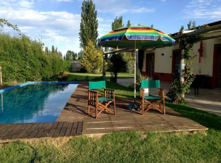 Casa · 317m² · 2 Dormitorios · 1 Cochera