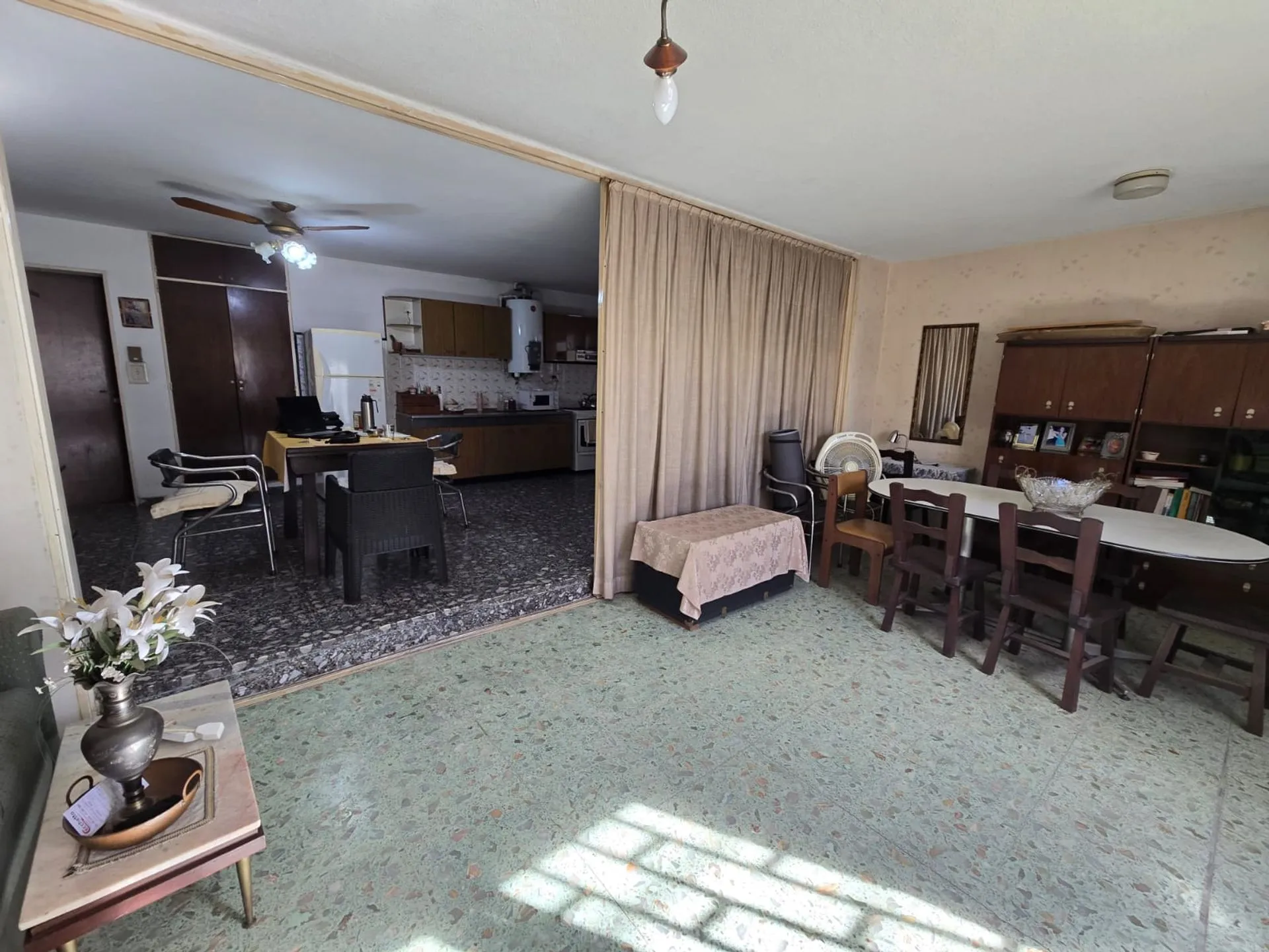 CASA CORDOBA VILLA CENTENARIO 2 DORMI ZONA NOROESTE ZONA COMERCIAL A MTS AV RAFAEL NUÑEZ VENTA
