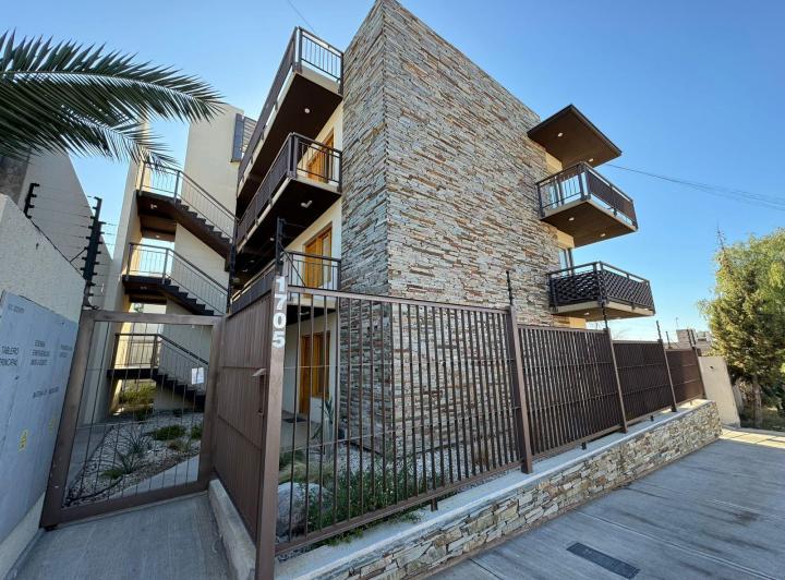 Departamento · 80m² · 2 Dormitorios · 1 Cochera