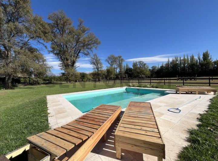 Casa · 140m² · 5 Ambientes
