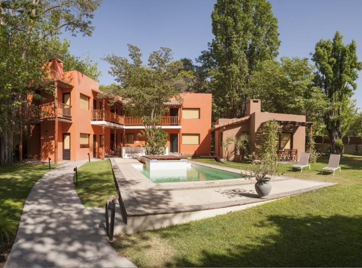 Hotel · 580m² · 12 Ambientes