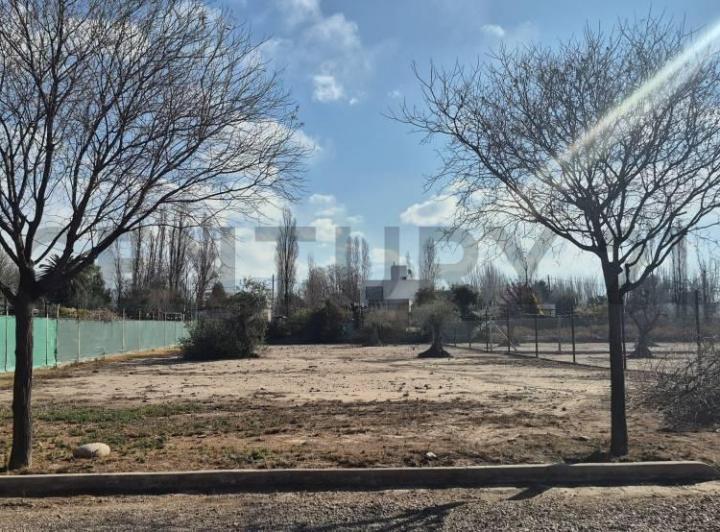 Terreno · 1200m²