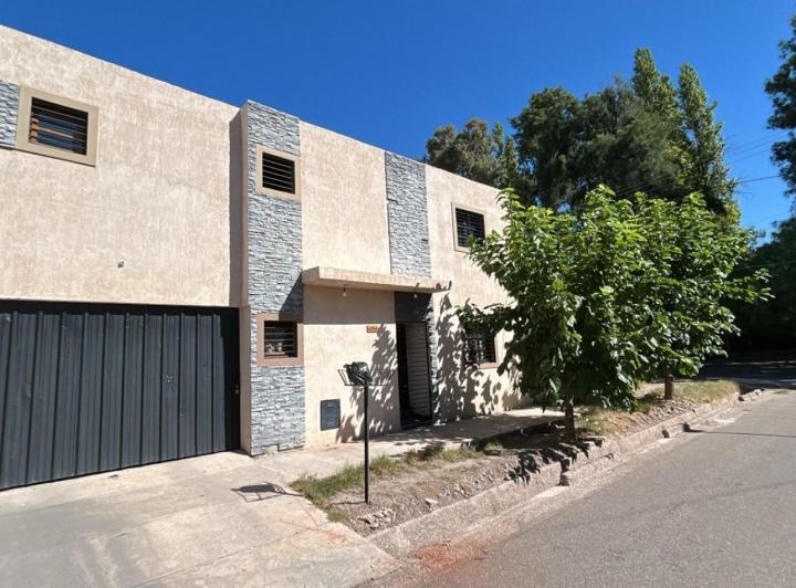 Casa · 129m² · 3 Dormitorios