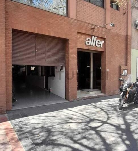 Local comercial · 387m² · 2 Dormitorios · 3 Cocheras