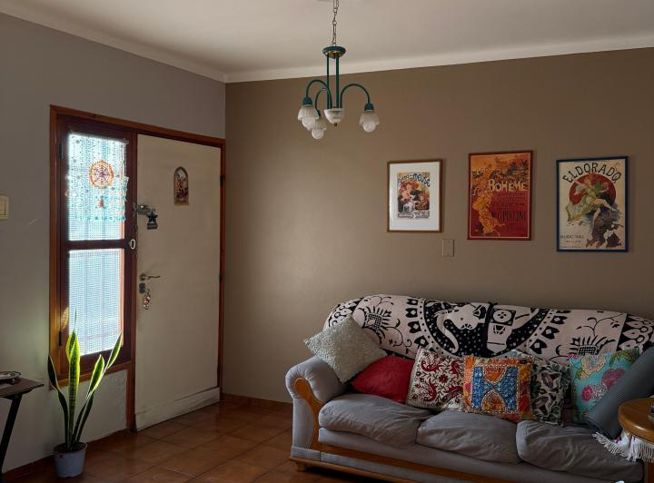 Casa · 185m² · 5 Dormitorios · 2 Cocheras