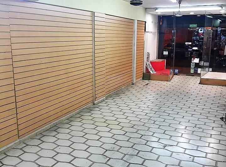 Local comercial · 240m²
