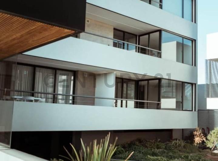 Departamento · 135m² · 5 Ambientes · 1 Cochera
