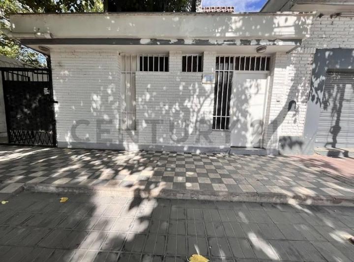 Casa · 136m² · 7 Ambientes