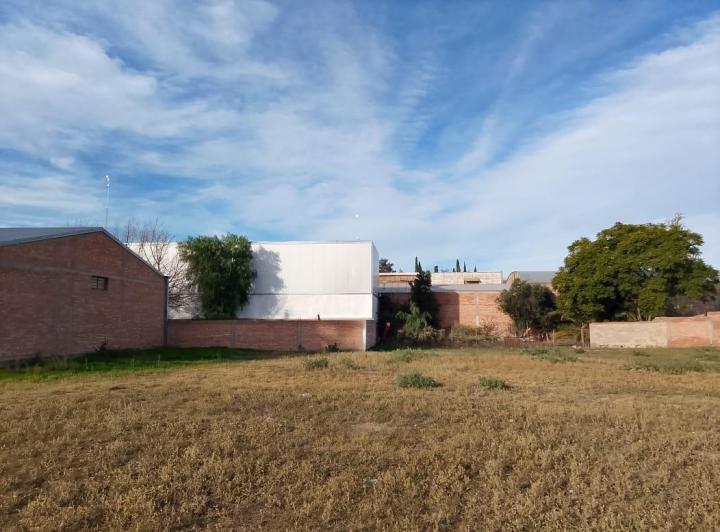 Terreno · 650m²