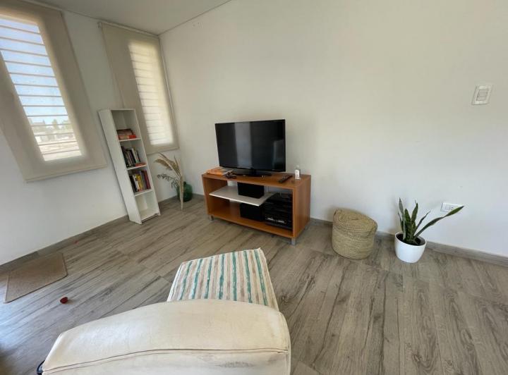 Casa · 164m² · 5 Ambientes · 1 Cochera