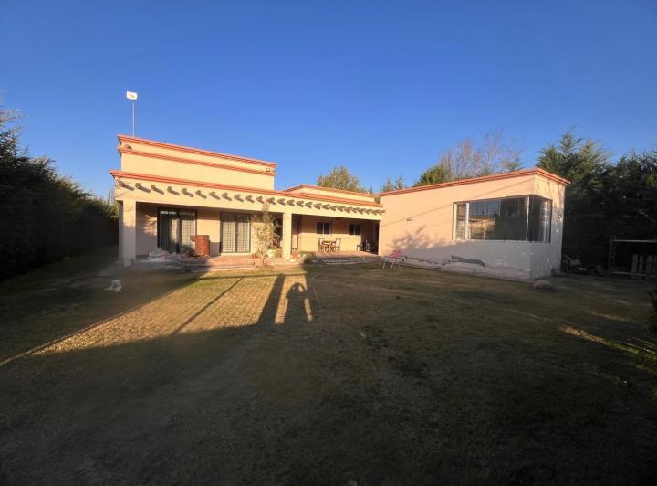 Casa · 132m² · 3 Ambientes · 1 Cochera