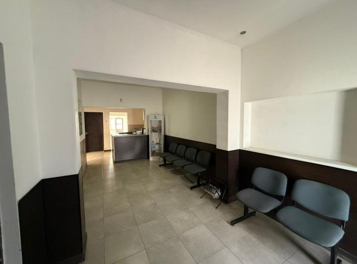 Local comercial · 133m² · 5 Ambientes