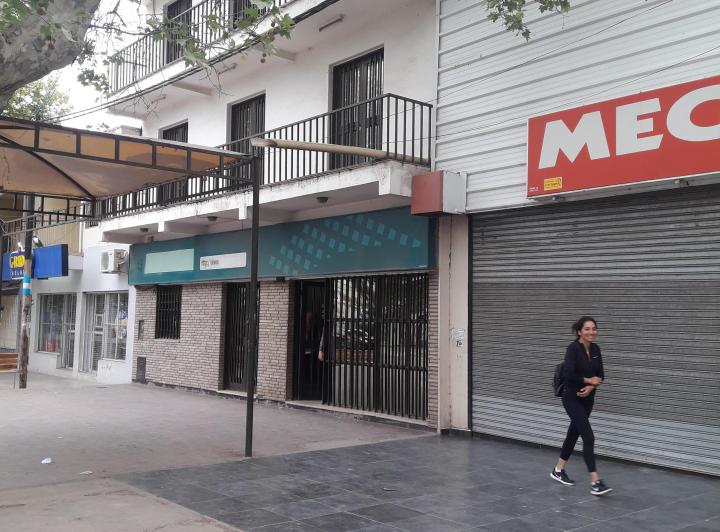 Edificio · 590m²