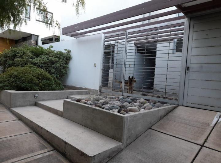 Casa · 293m² · 5 Ambientes · 2 Cocheras