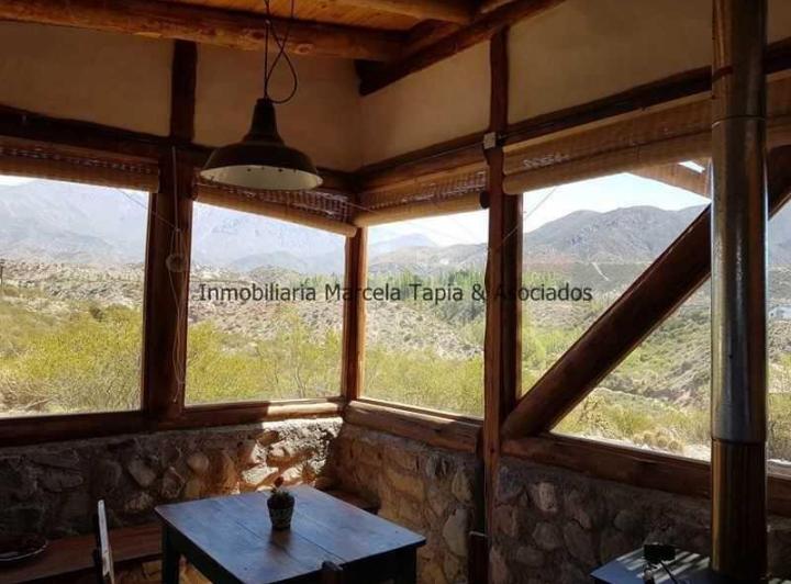 Casa · 300m² · 2 Ambientes