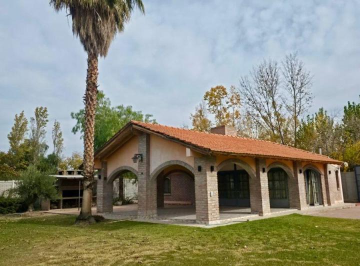 Quinta vacacional · 120m² · 4 Ambientes · 2 Cocheras