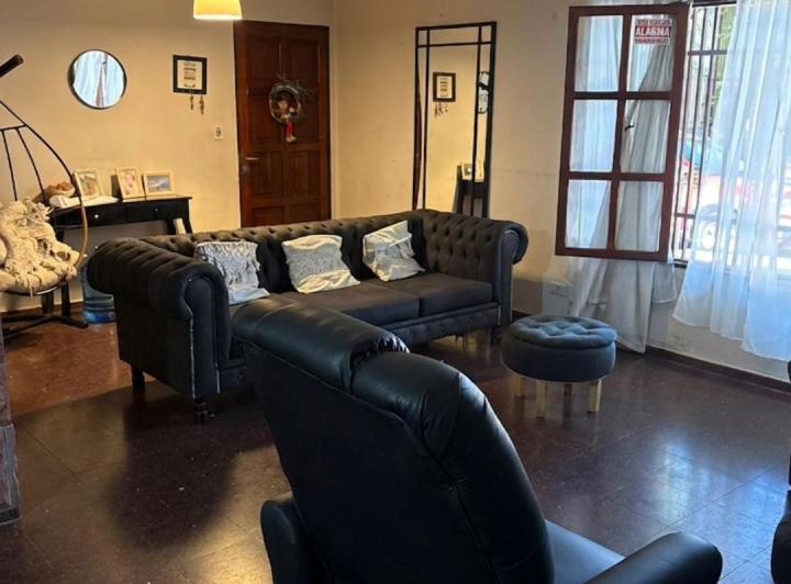 Casa · 235m² · 3 Dormitorios · 3 Cocheras