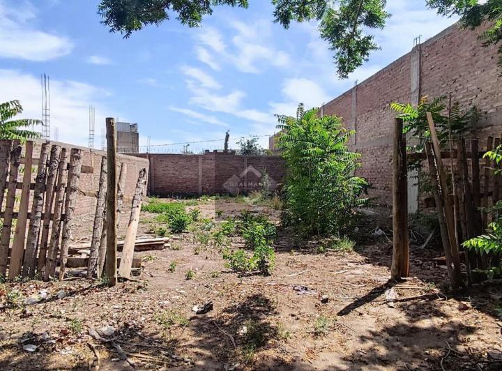 Terreno · 209m²