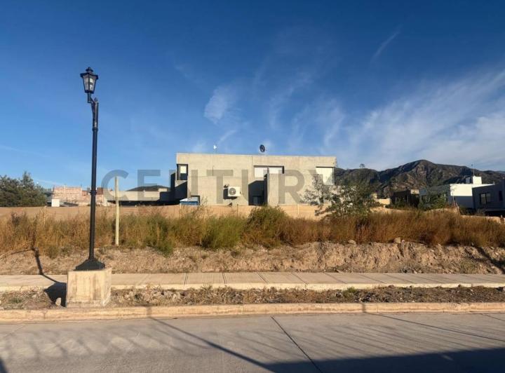 Terreno · 420m²