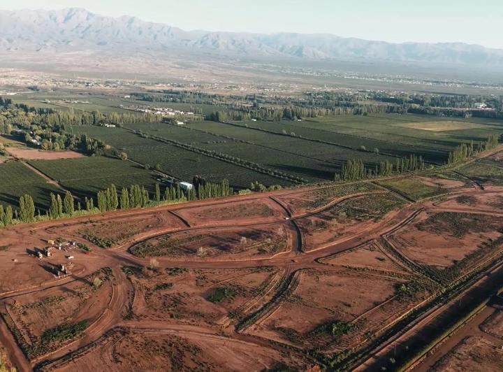 Terreno · 600m²