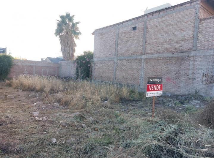 Terreno · 253m²