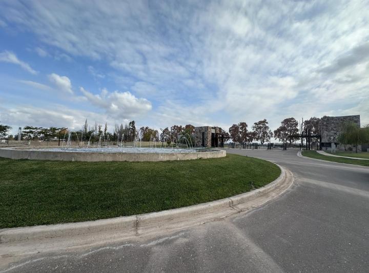 Terreno · 600m²